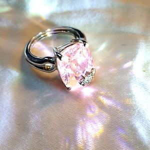 Pink sparkly ring with flower detail (8-9, adjustable)